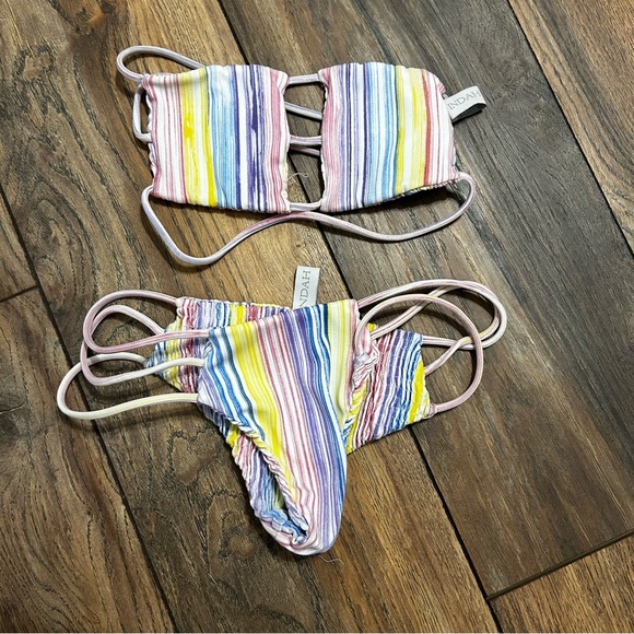 INDAH Bikini Set - Picture 6 of 8